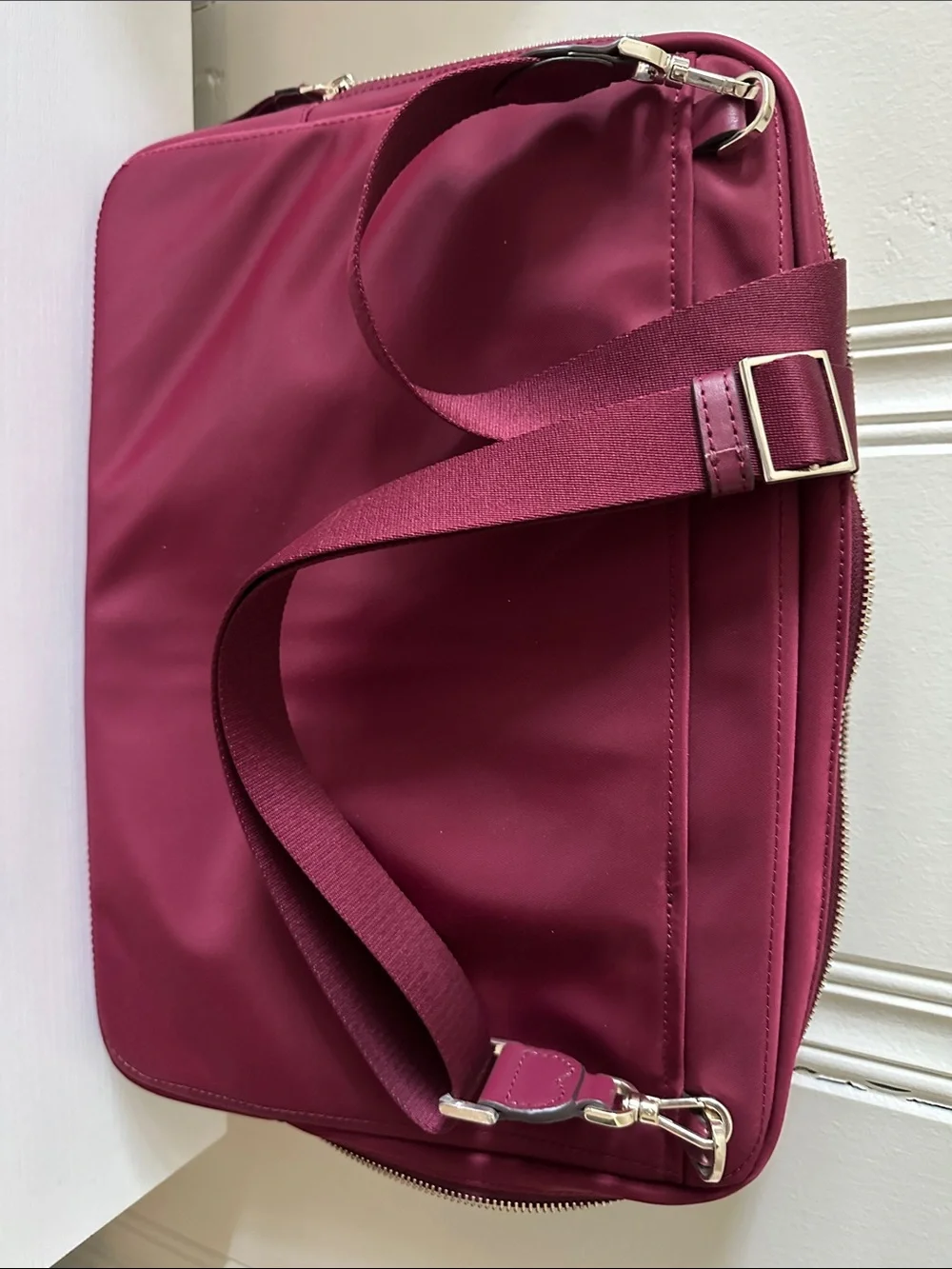 Kate Spade Chelsea Nylon Laptop Sleeve w/ Strap (No. WKR00577) Pomegranate